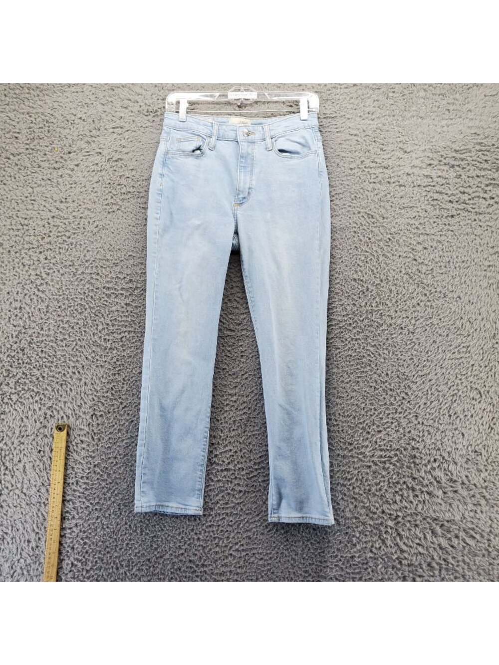 Universal Thread Jeans Womens 4 Light Blue High Rise Straight Machine Washable
